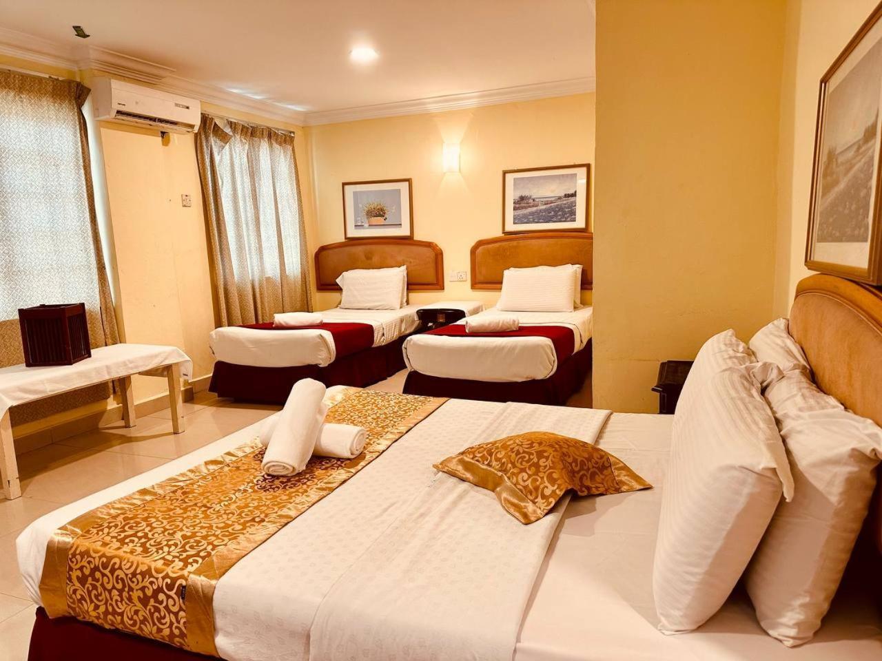 Carlton Hotel Seremban - Next To Terminal Bus Station Номер фото