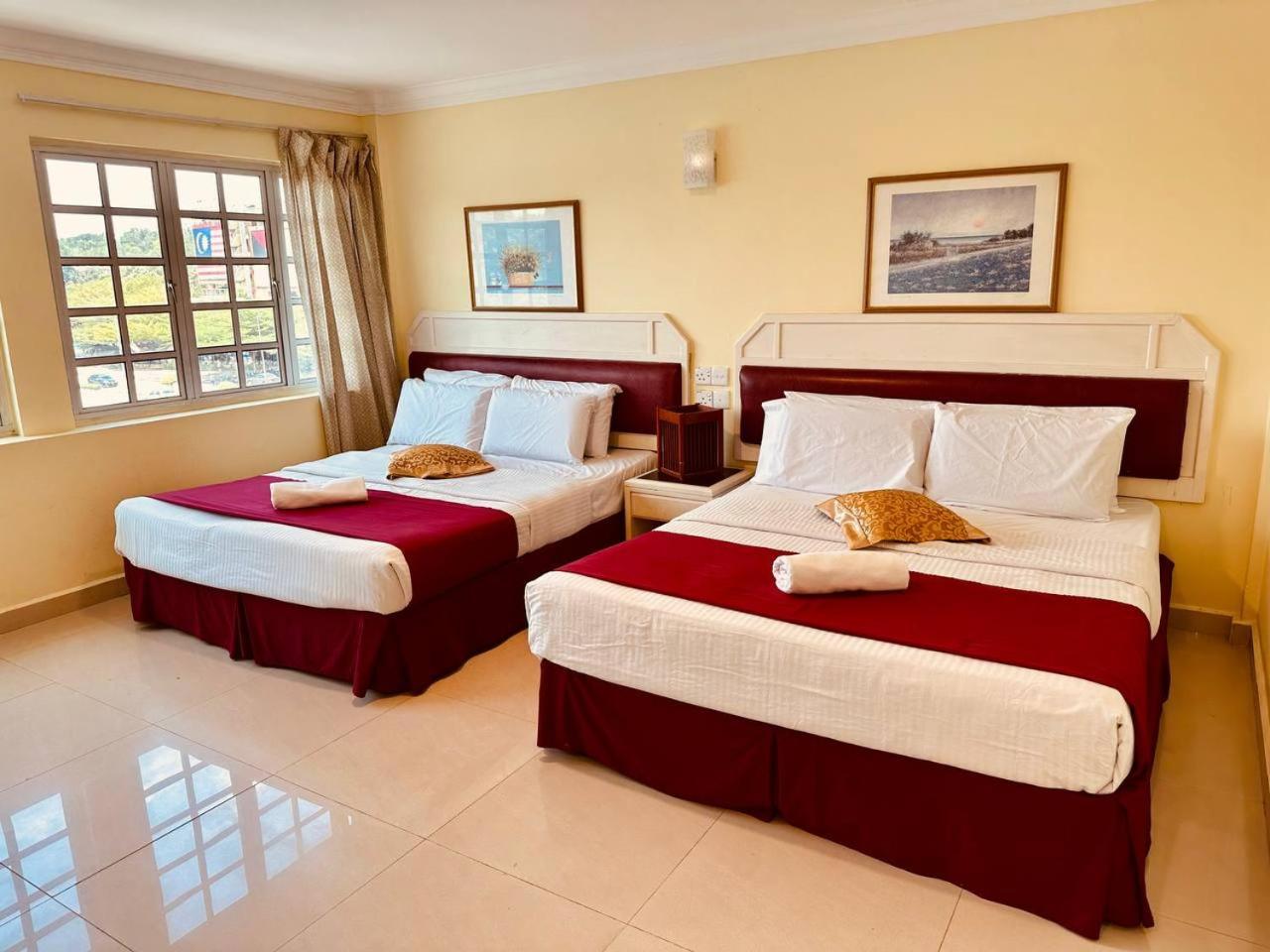 Carlton Hotel Seremban - Next To Terminal Bus Station Екстер'єр фото